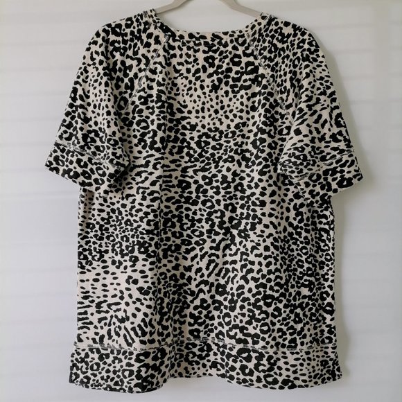 LOFT Womens Cream Black Leopard Animal Print Sweatshirt Like Tshirt Size XL - Picture 4 of 6